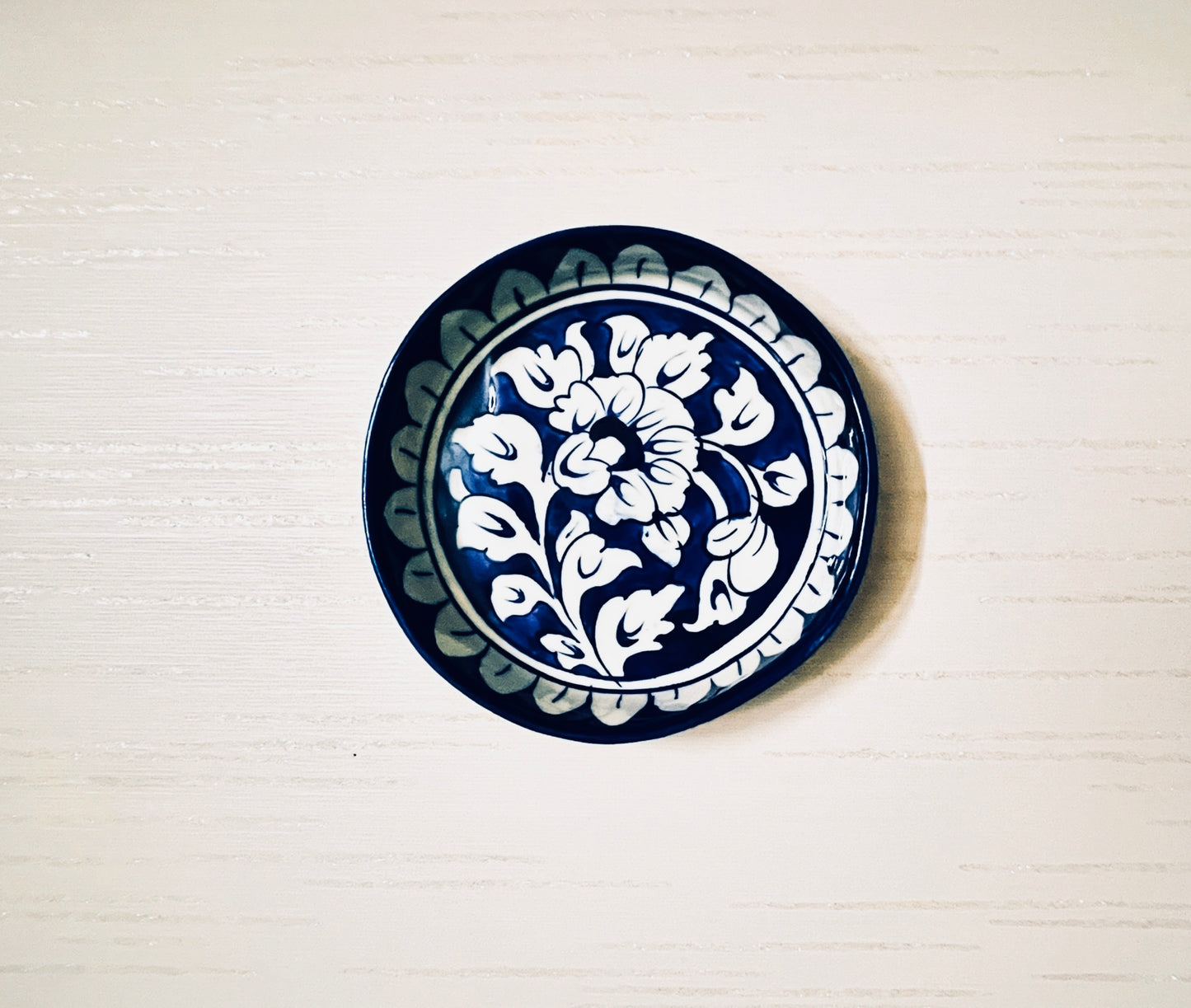 Round ceramic plate