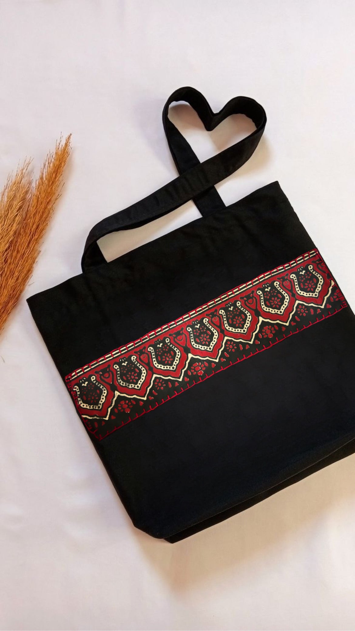 Ajrak Tote bags