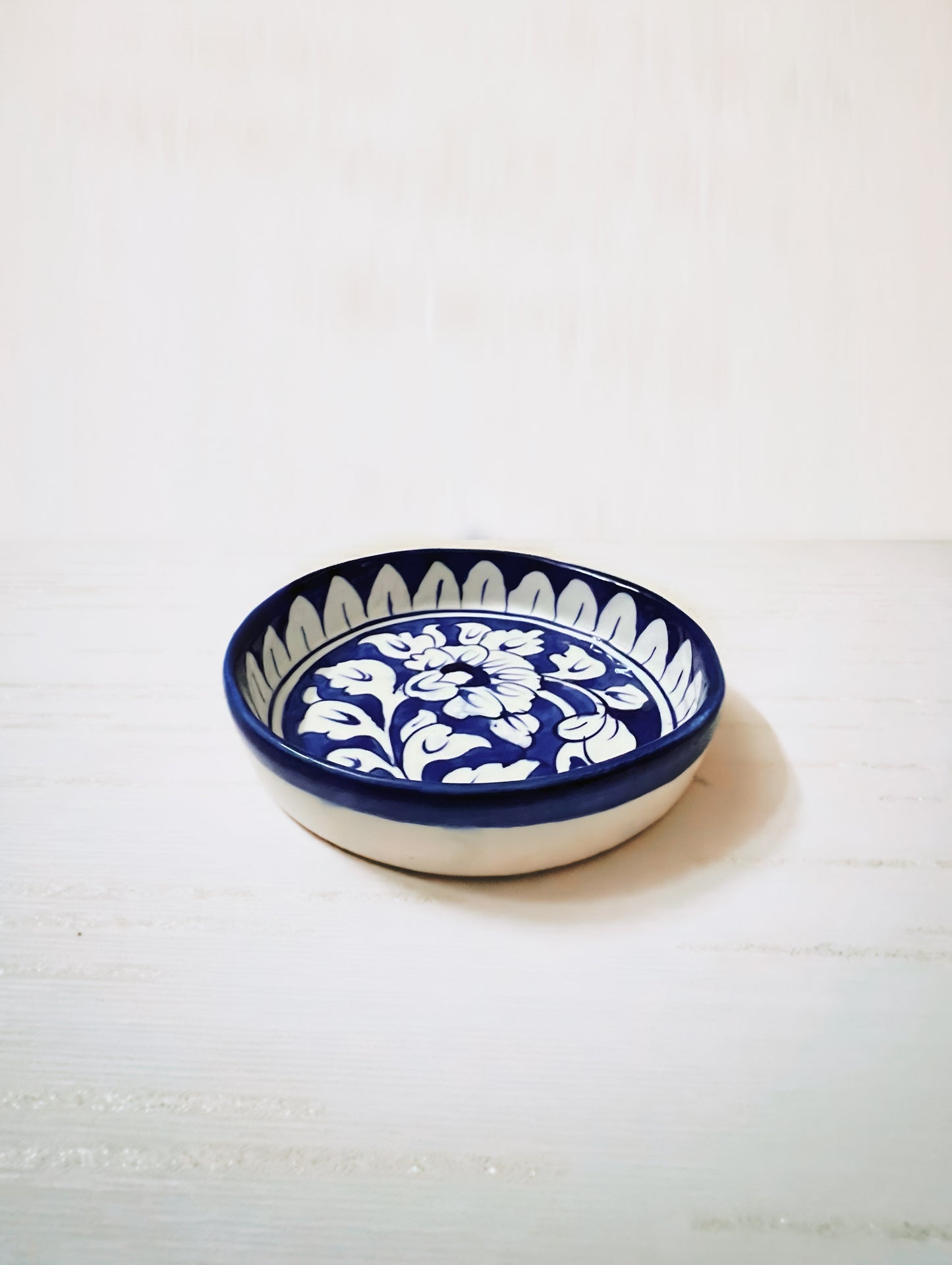 Round ceramic plate