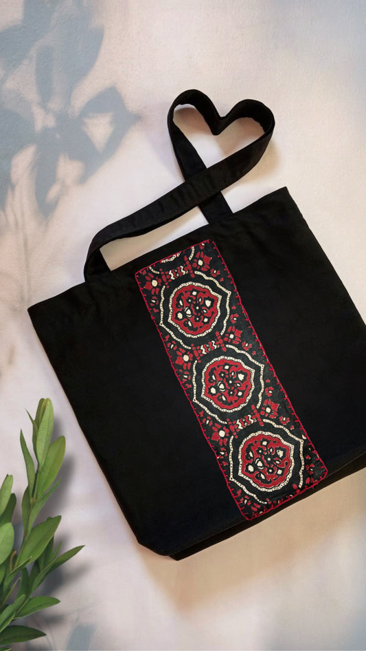 Ajrak Tote bags